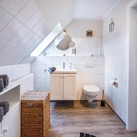 Lemburg Apartment *