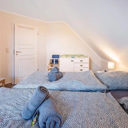 Lemburg Apartment *